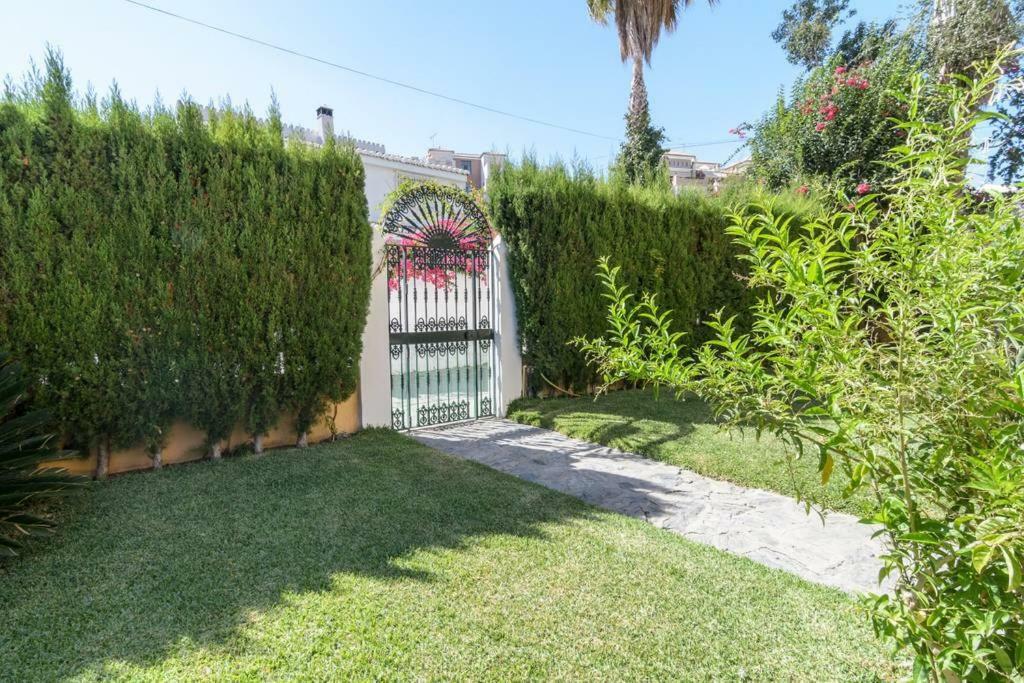 Habitaciones en Casa Céntrica con piscina Almuñécar Exterior foto